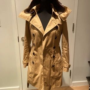 Burberry trench coat US 2 SOLD